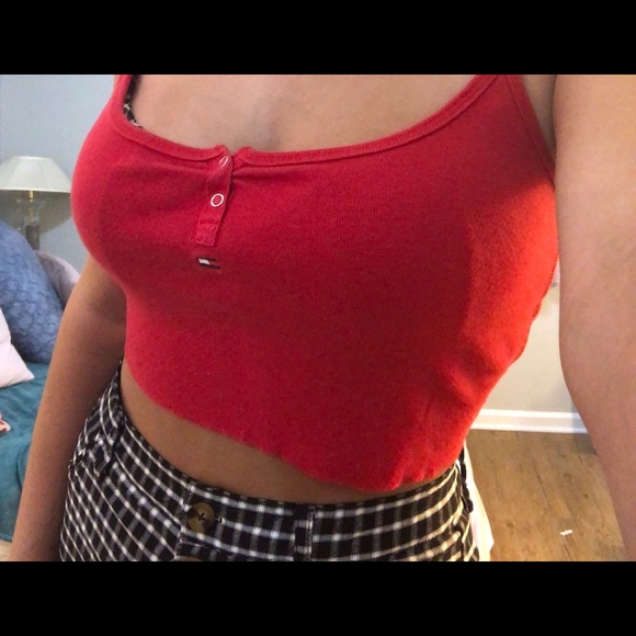 red tommy crop - Picture 3 of 5